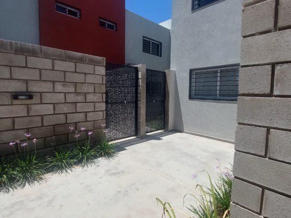 WhatsApp Image 2025-11-21 at 09.58.01