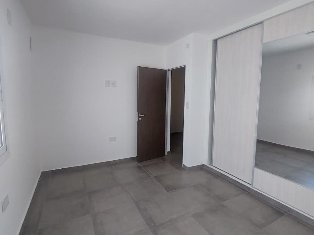 WhatsApp Image 2025-11-21 at 09.58.02 (2)