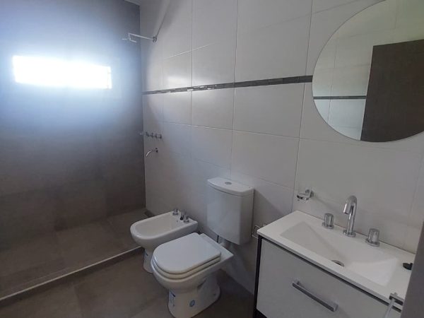 WhatsApp Image 2025-11-21 at 09.58.02