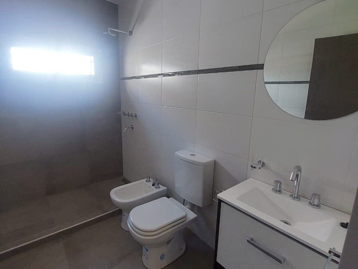 WhatsApp Image 2025-11-21 at 09.58.02